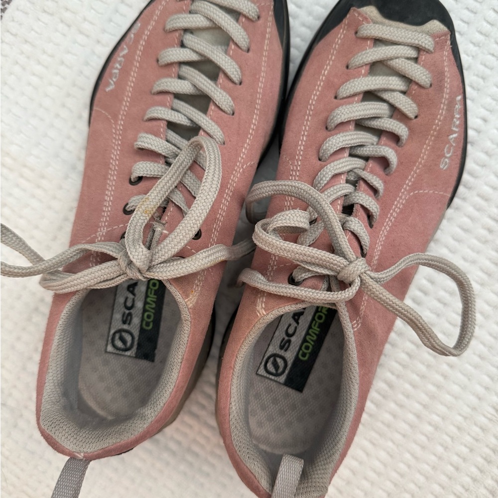 Scarpa Women's Dusty Rose Athletic Shoes